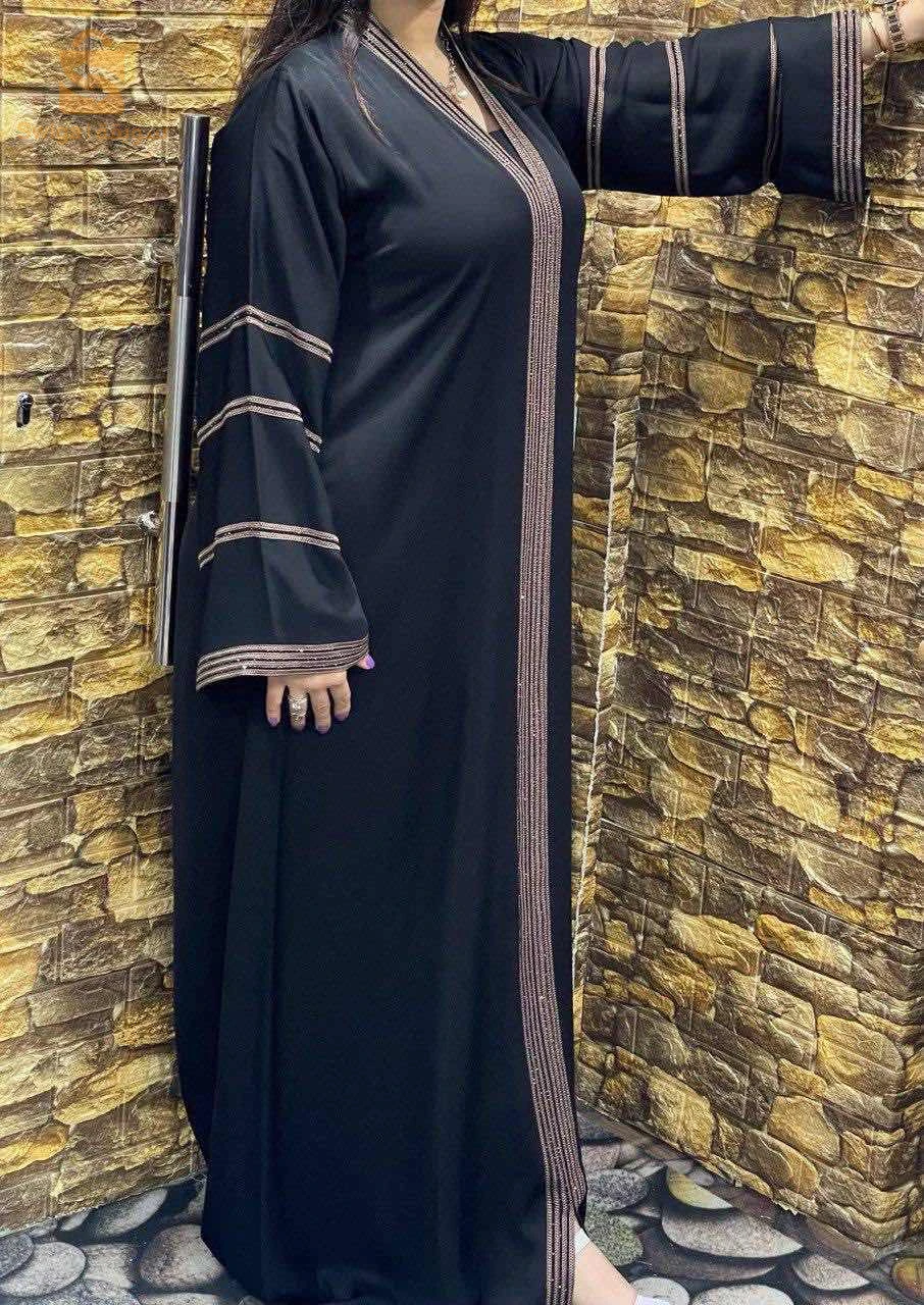 ملابس نسائية