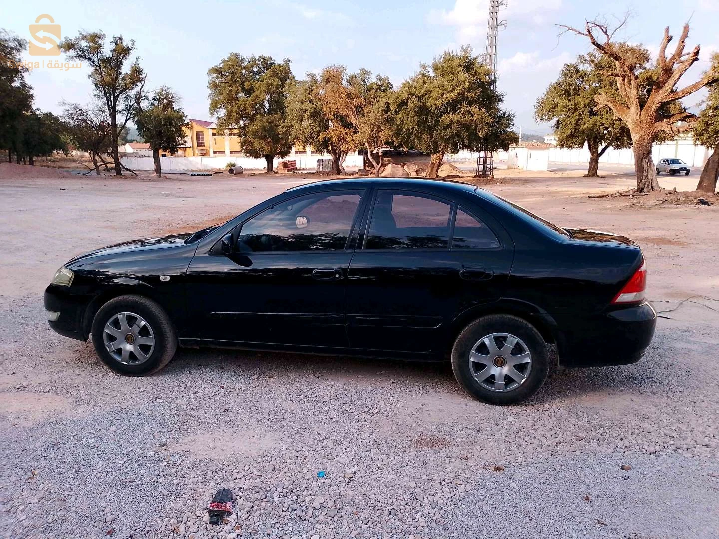 Nissan Sunny 2011 EL TARF