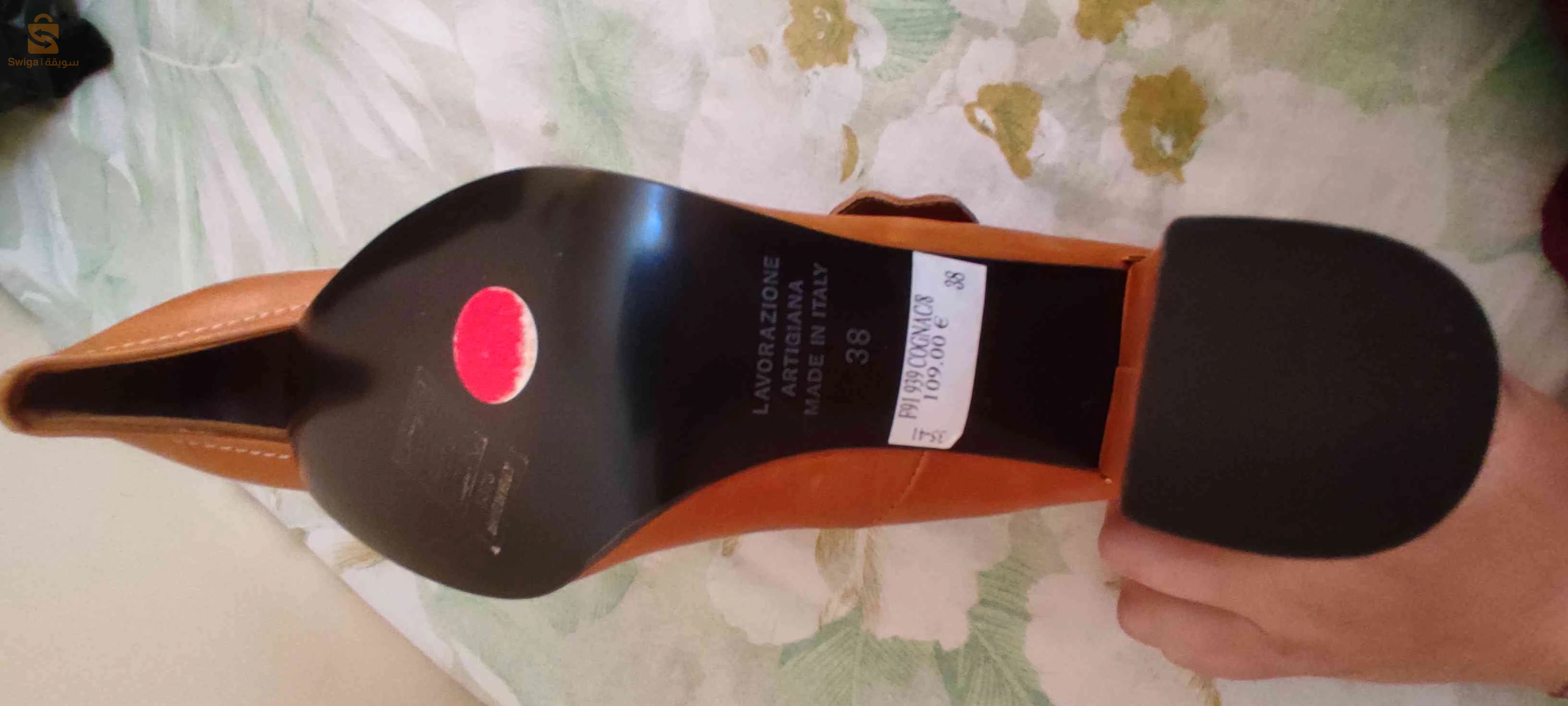 vente une paire de chaussures neuve jamais portée Italienne vrai cuire
