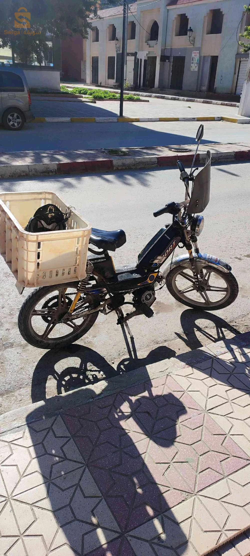 دراجة نارية Peugeot 103 للبيع بحالة جيدة