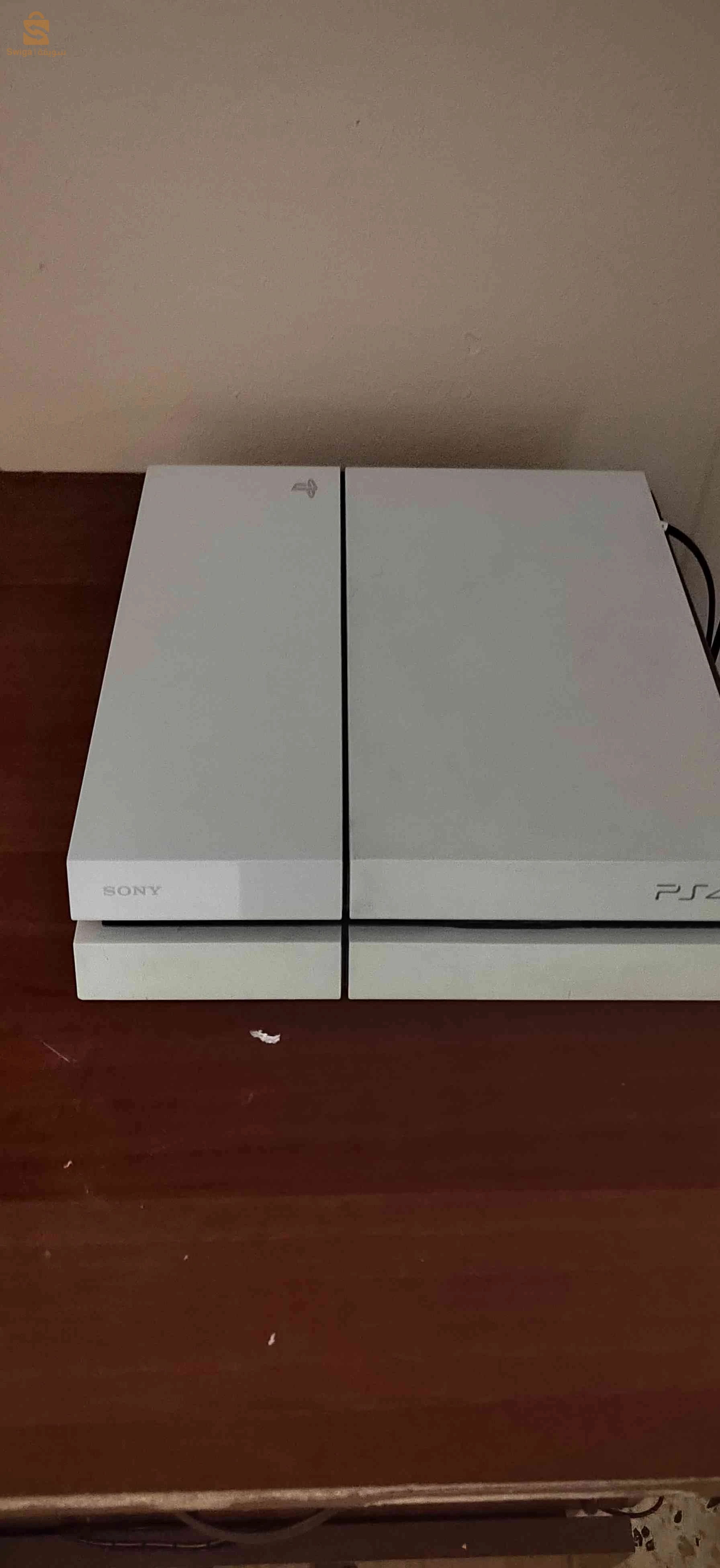 Play station 4 fat