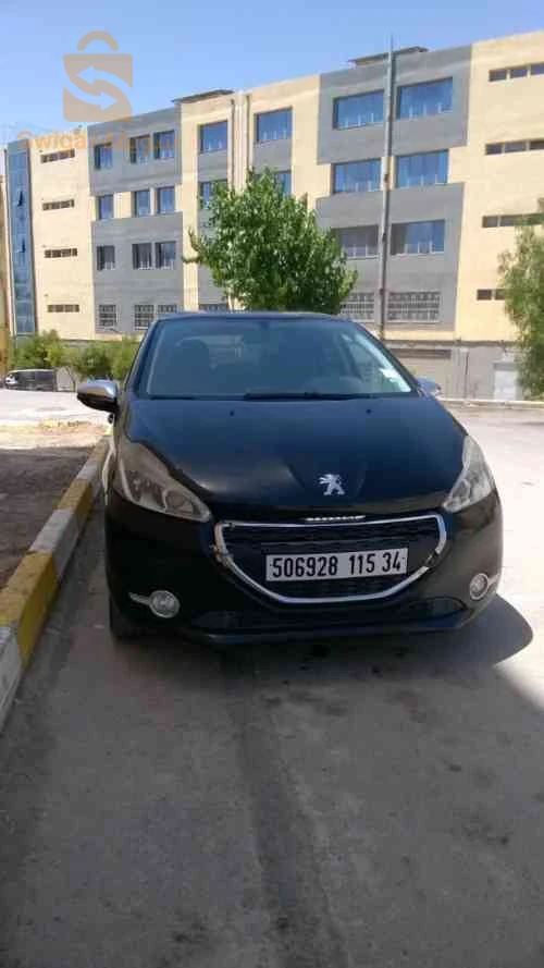 Peugeot 208 2015 BORDJ BOU ARRERIDJ