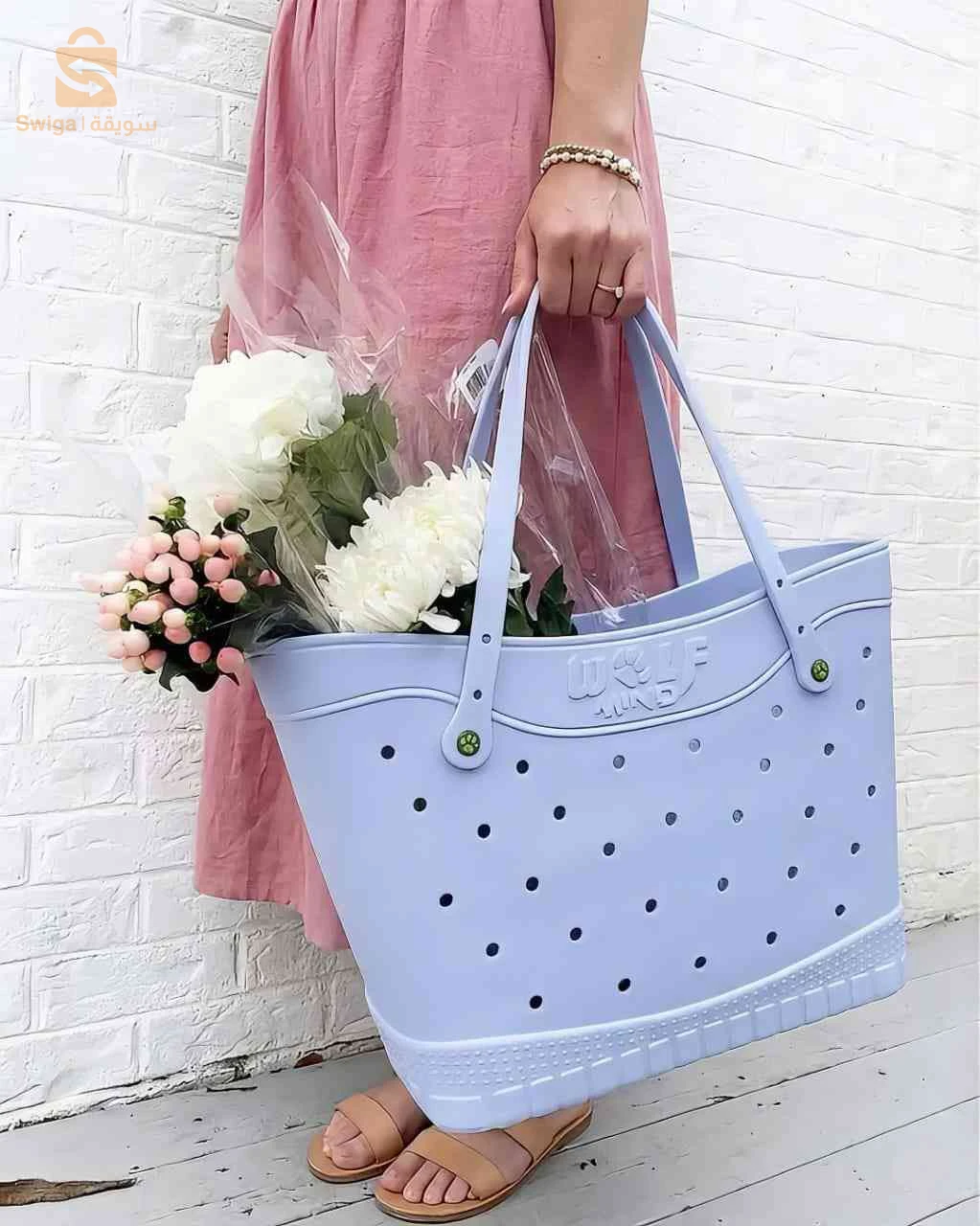 Sac de Plage Eva et Silicone Garni de Trous Grand Cabas Imperméable Tendance pour Été - حقيبة الشاطئ السيليكونية العصرية المقاومة للماء