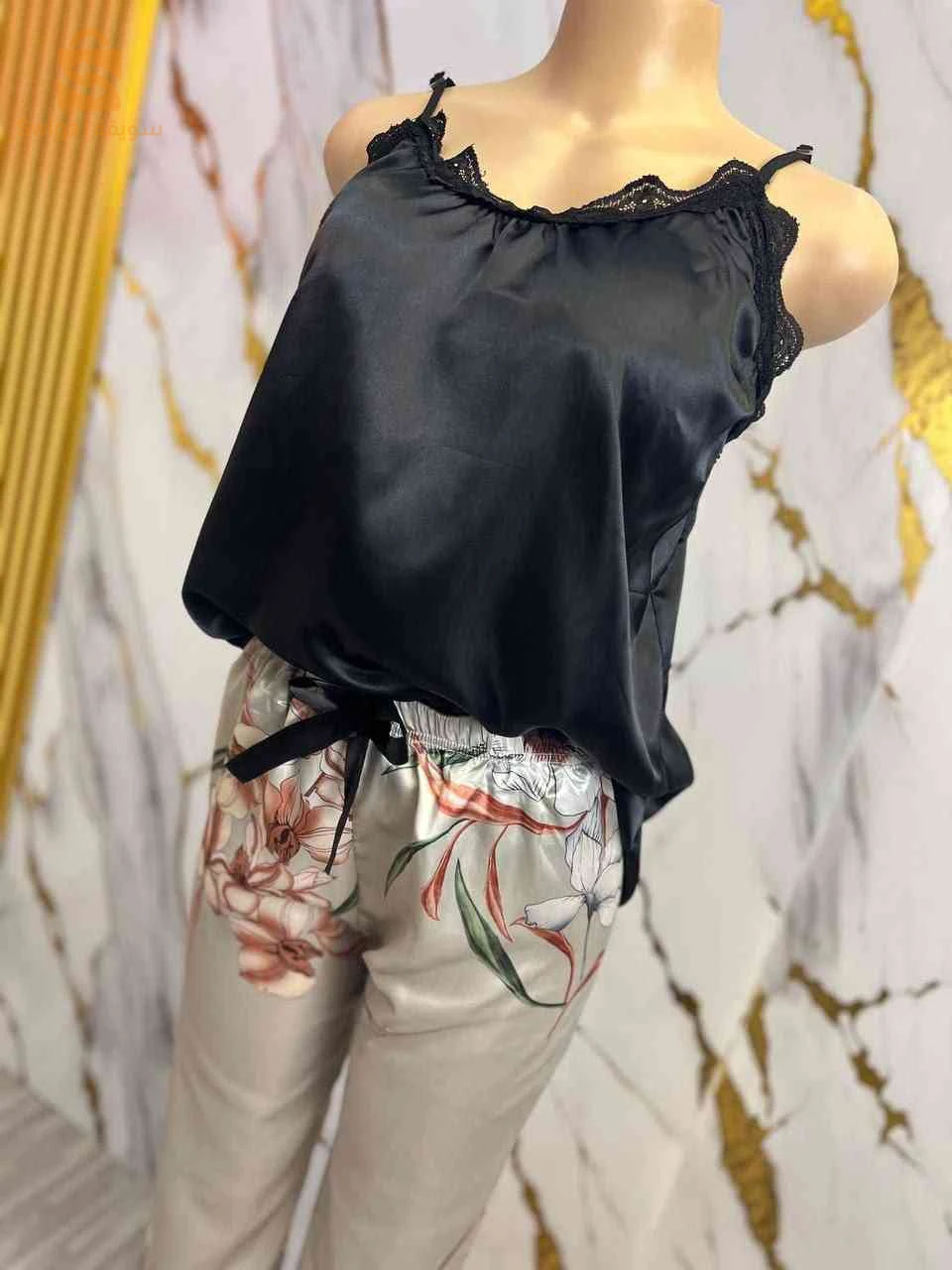 بيجامة ساتان نسائية ناعمة - مقاس كبير