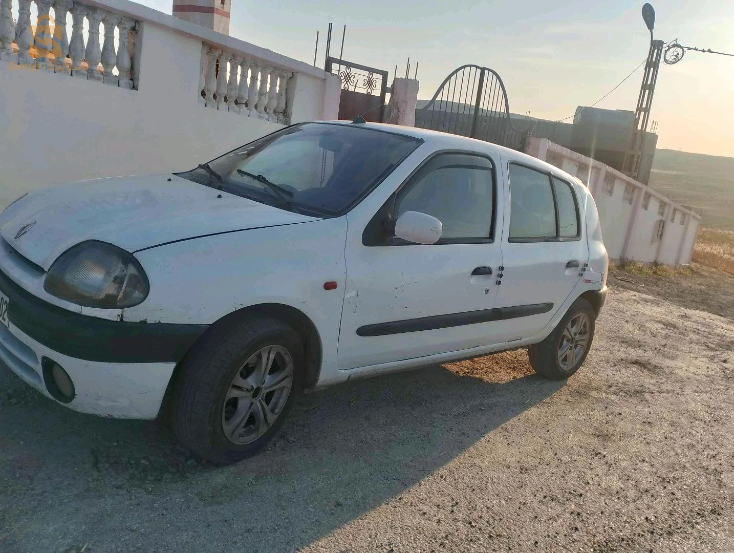 رينو Clio 1 1999 شلف