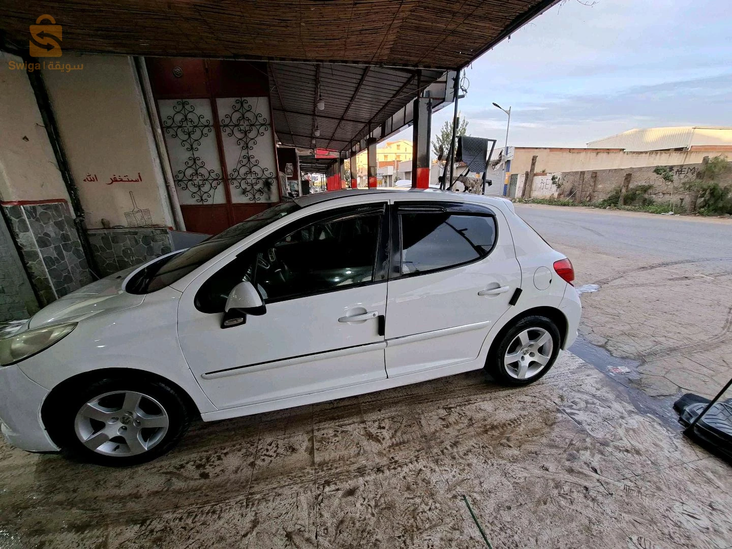 Peugeot 207 2013 TIPAZA