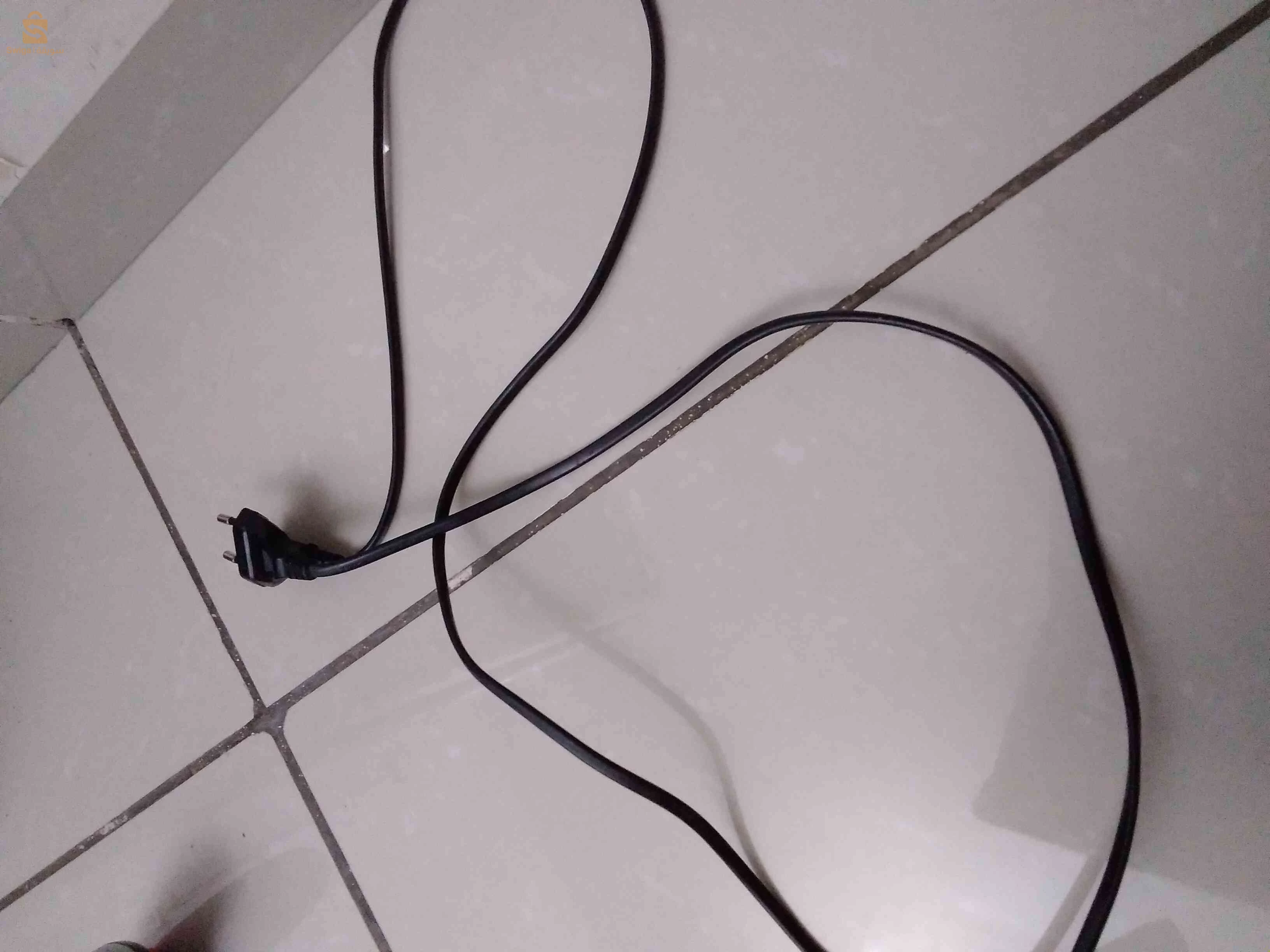 PS4 للبيع مستعمل في حالة جديدة