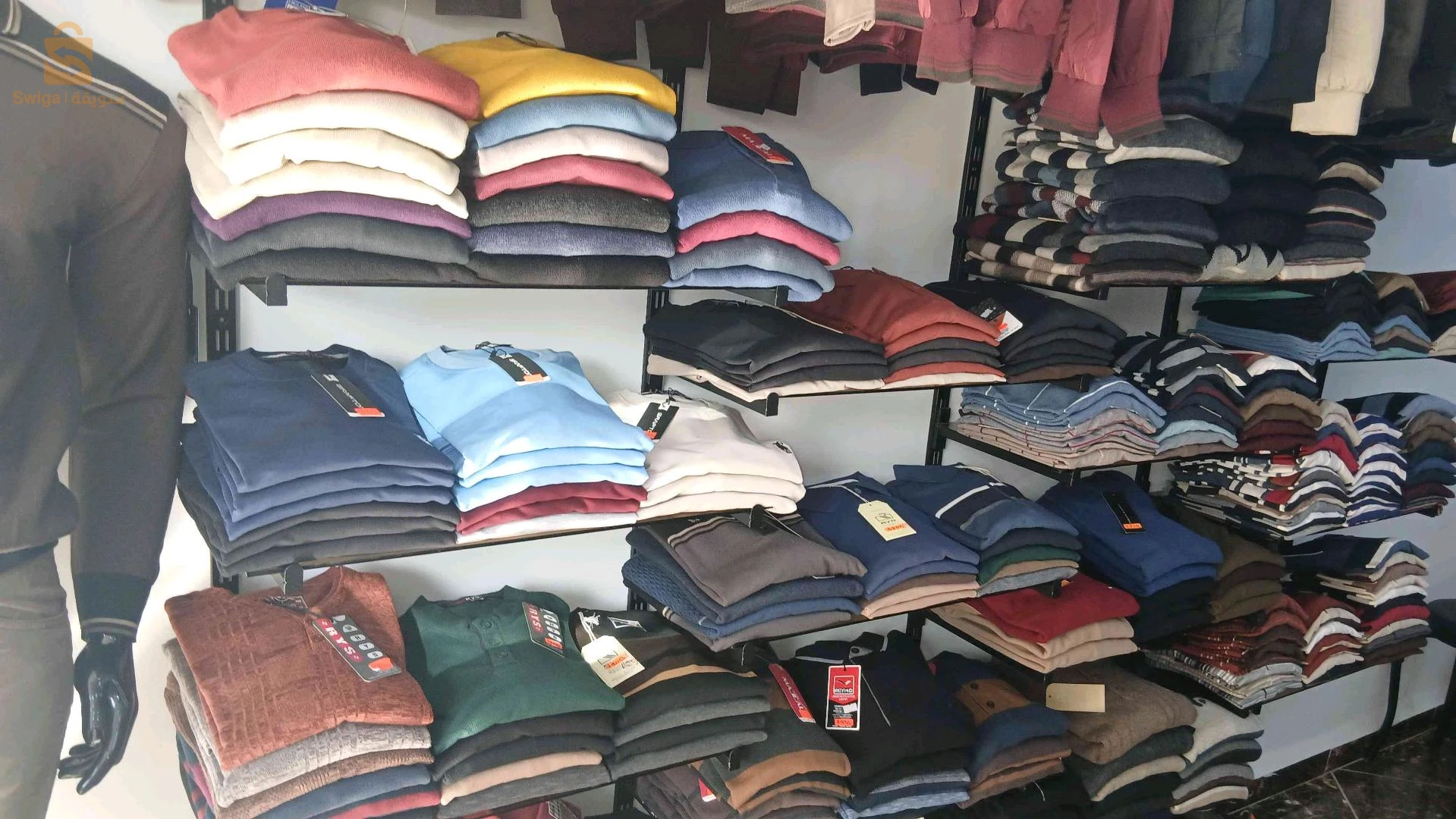 ملابس رجاليه