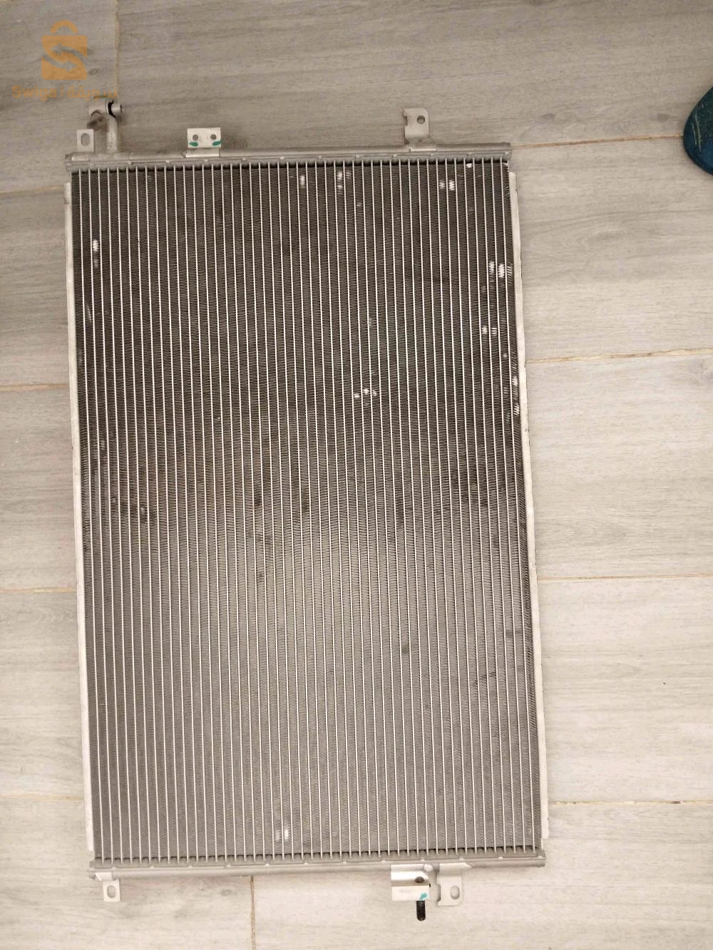 vends radiateur climatiseur Chevrolet.