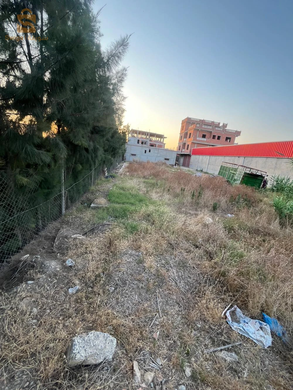 Terrain clôturé à louer pour Dépôt / Stockage - بابا علي