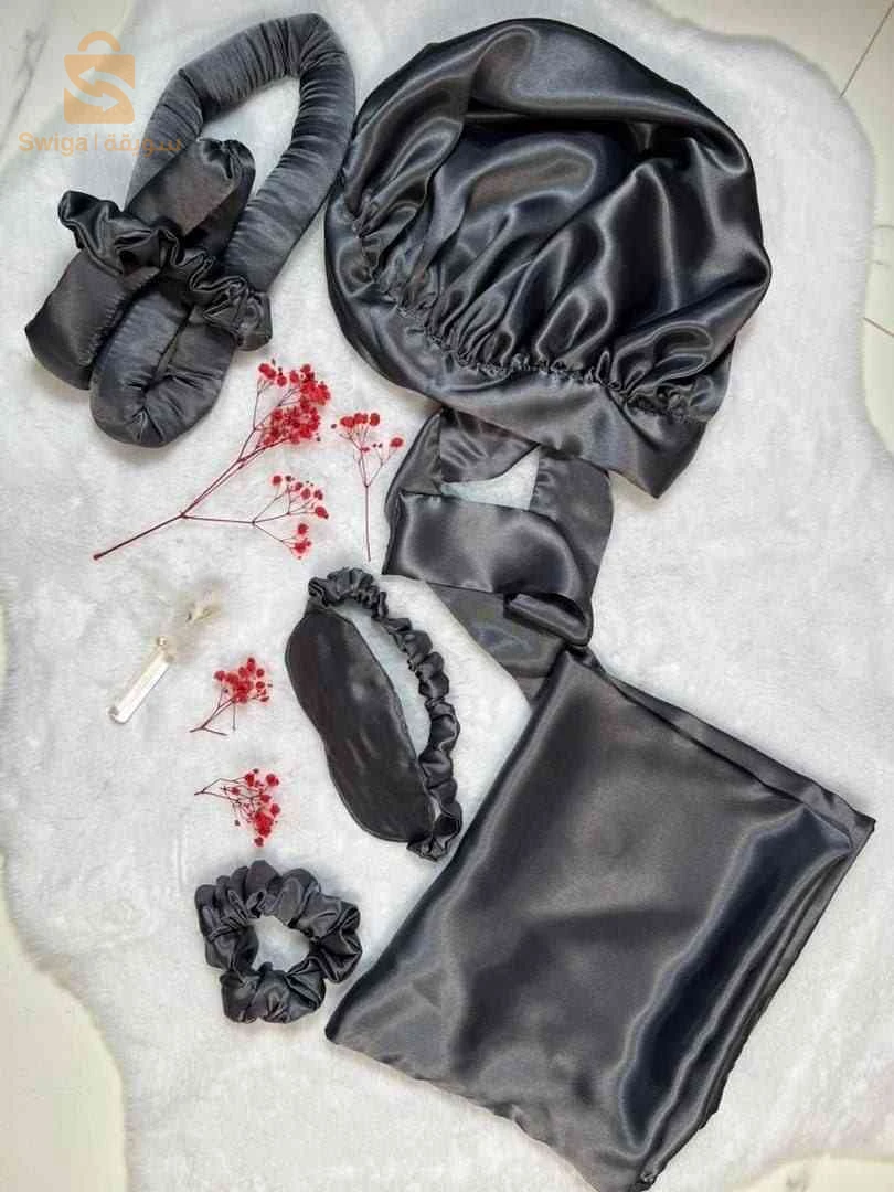 ✔️ وسادة ساتان
✔️ بونيه ساتان
✔️ ربطة شعر
✔️ 2 شوشو
✔️ بوكلور بدون حرارة