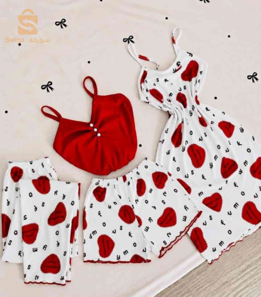 ملابس داخليه نسائيه