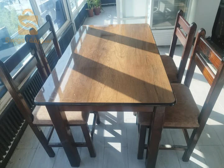 6tables et 4chaises