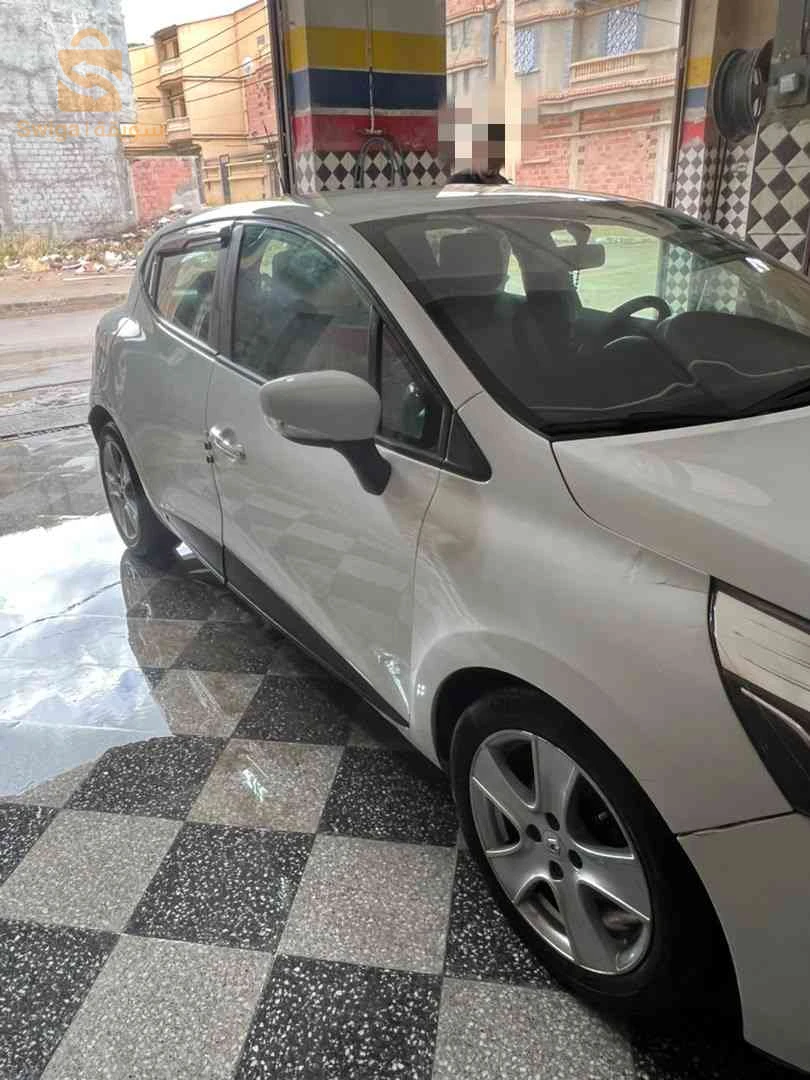 Renault Clio 4 BATNA