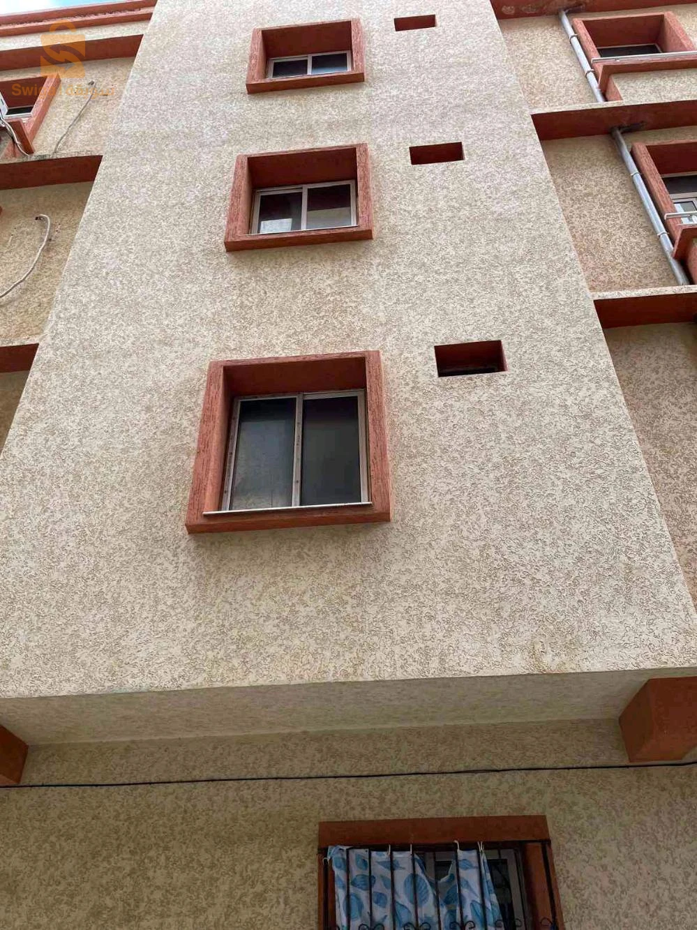 بيع عمارة على شاطئ البحر بولاية جيجل بلدية اولاد بوالنار