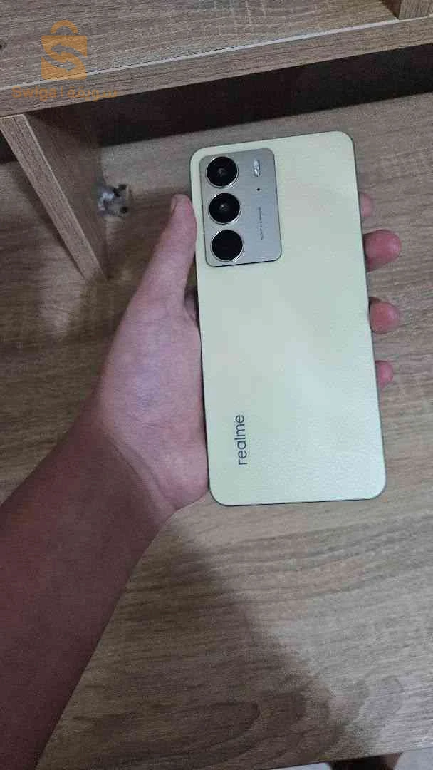 realme c75