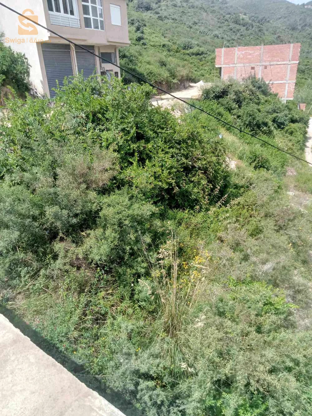 un terrain de 151 m
a msid lbab bejaia 
num 0798916611