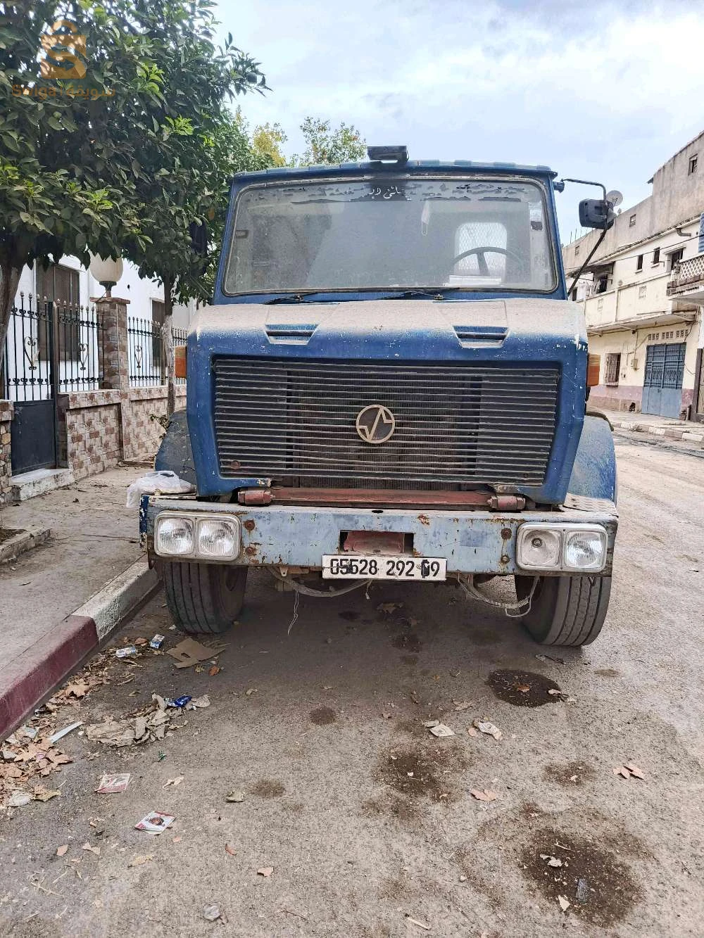 شاحنة للبيع