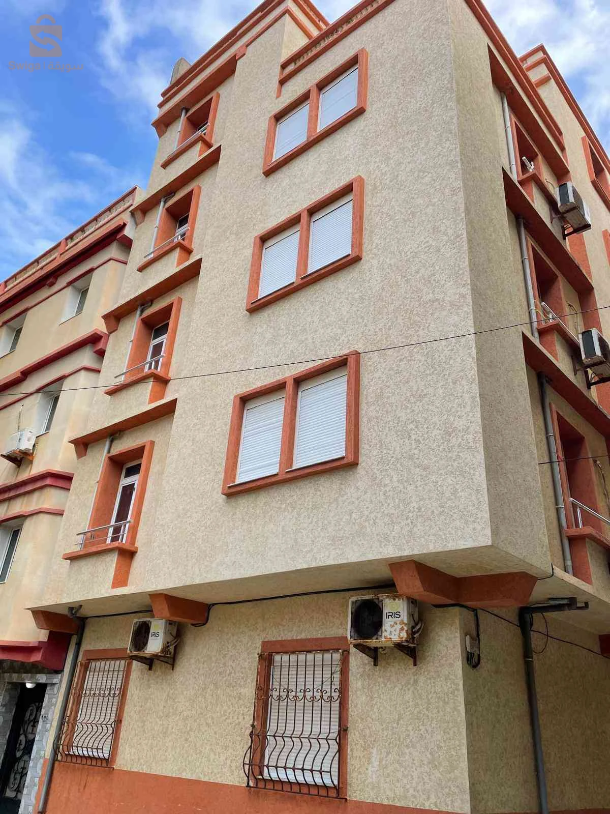 بيع عمارة على شاطئ البحر بولاية جيجل بلدية اولاد بوالنار