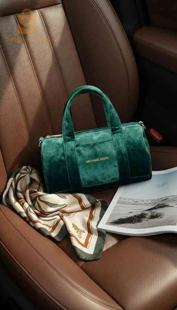 Sac Barrel en veloursصاك نسائي فاخر – أناقة عصرية وجودة تدوم