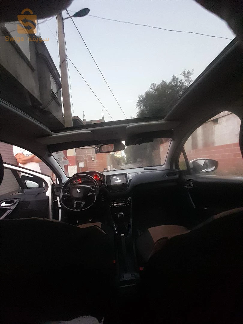 Peugeot 208 2014 JIJEL