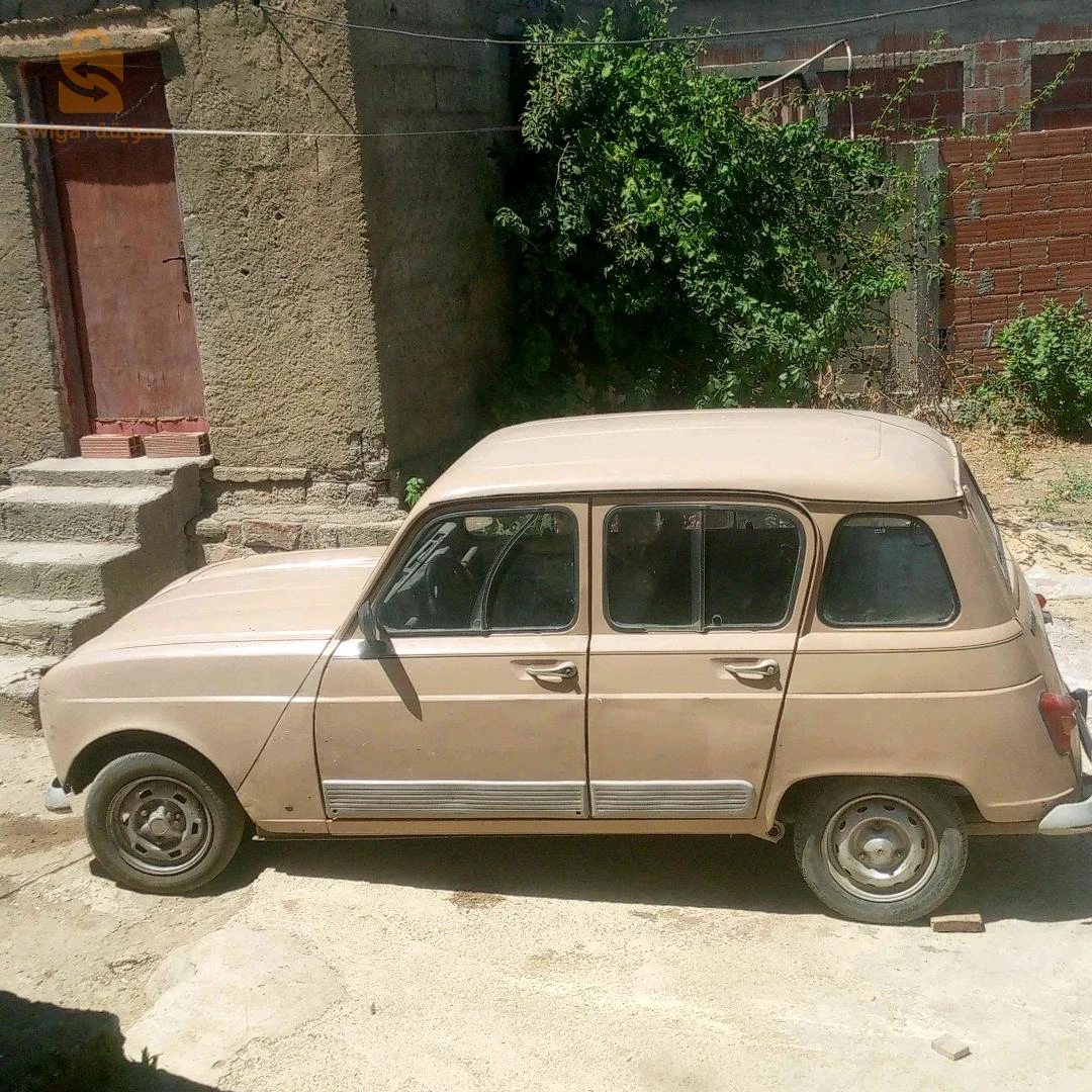 Renault R 4 1982 BOUMERDES