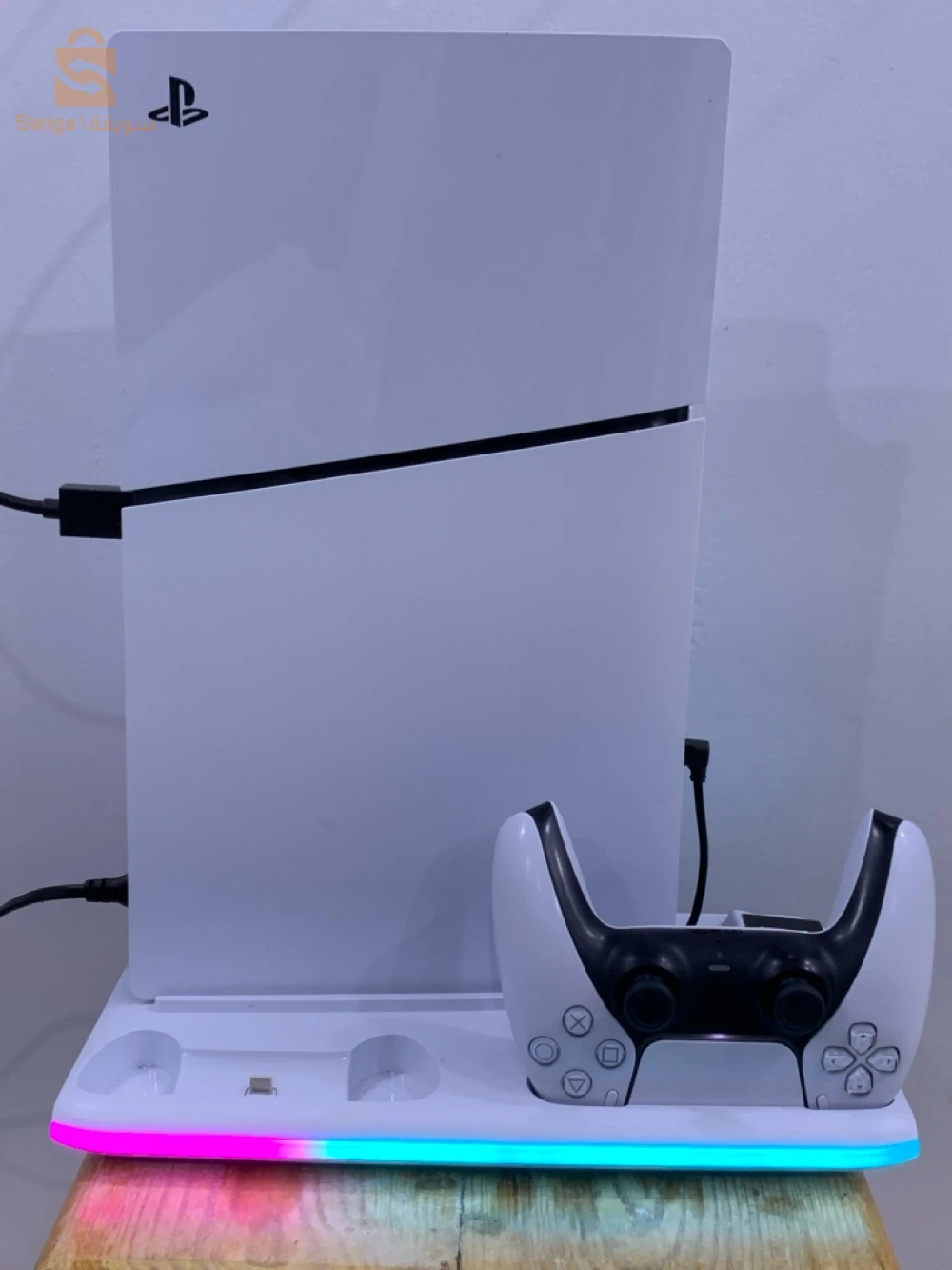 PS5 slim standar + compte PS plus extra + refroidisseur LED