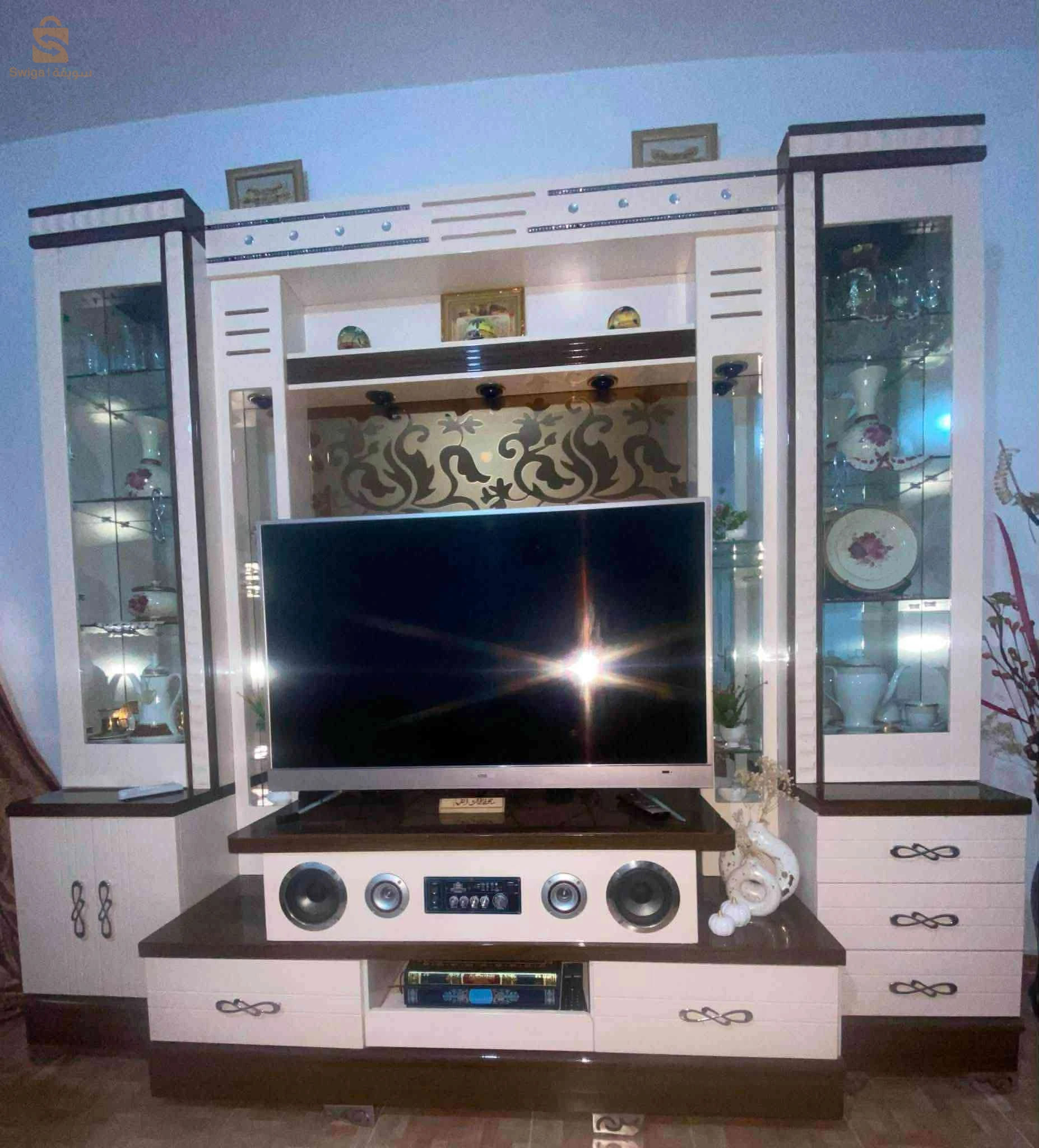 table TV