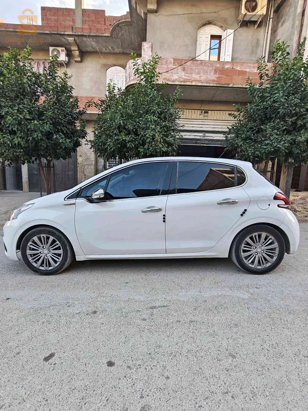 Peugeot 208 2015 MILA