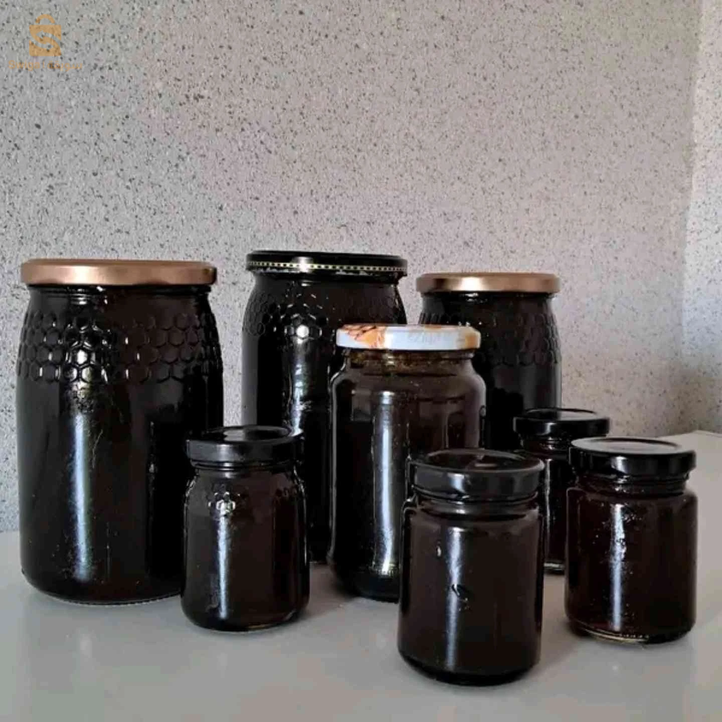 عسل جبلي من خلايا تقليدية برية