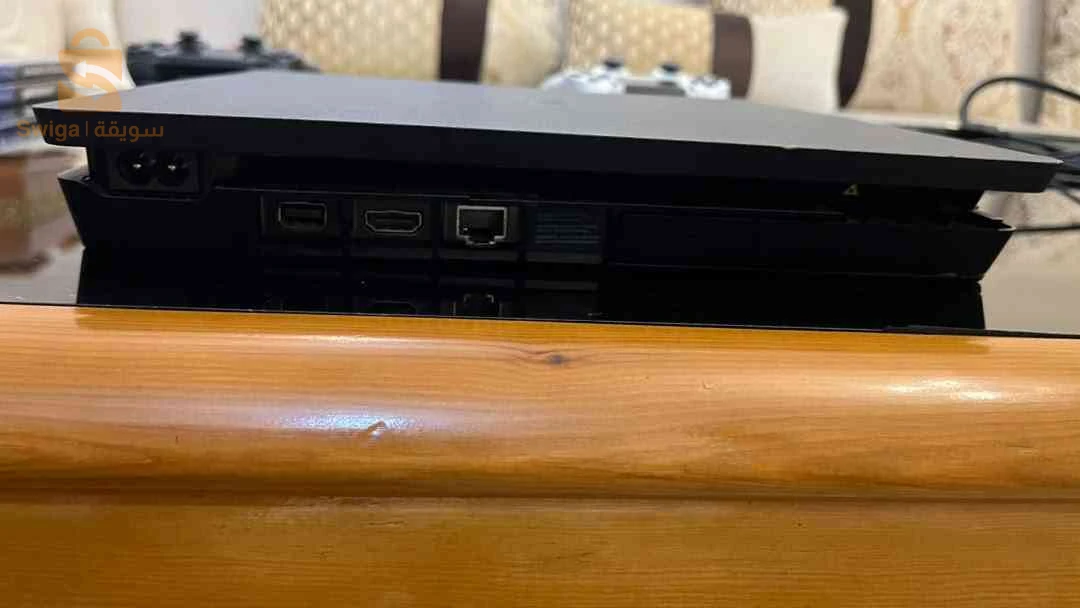 PS4 slim