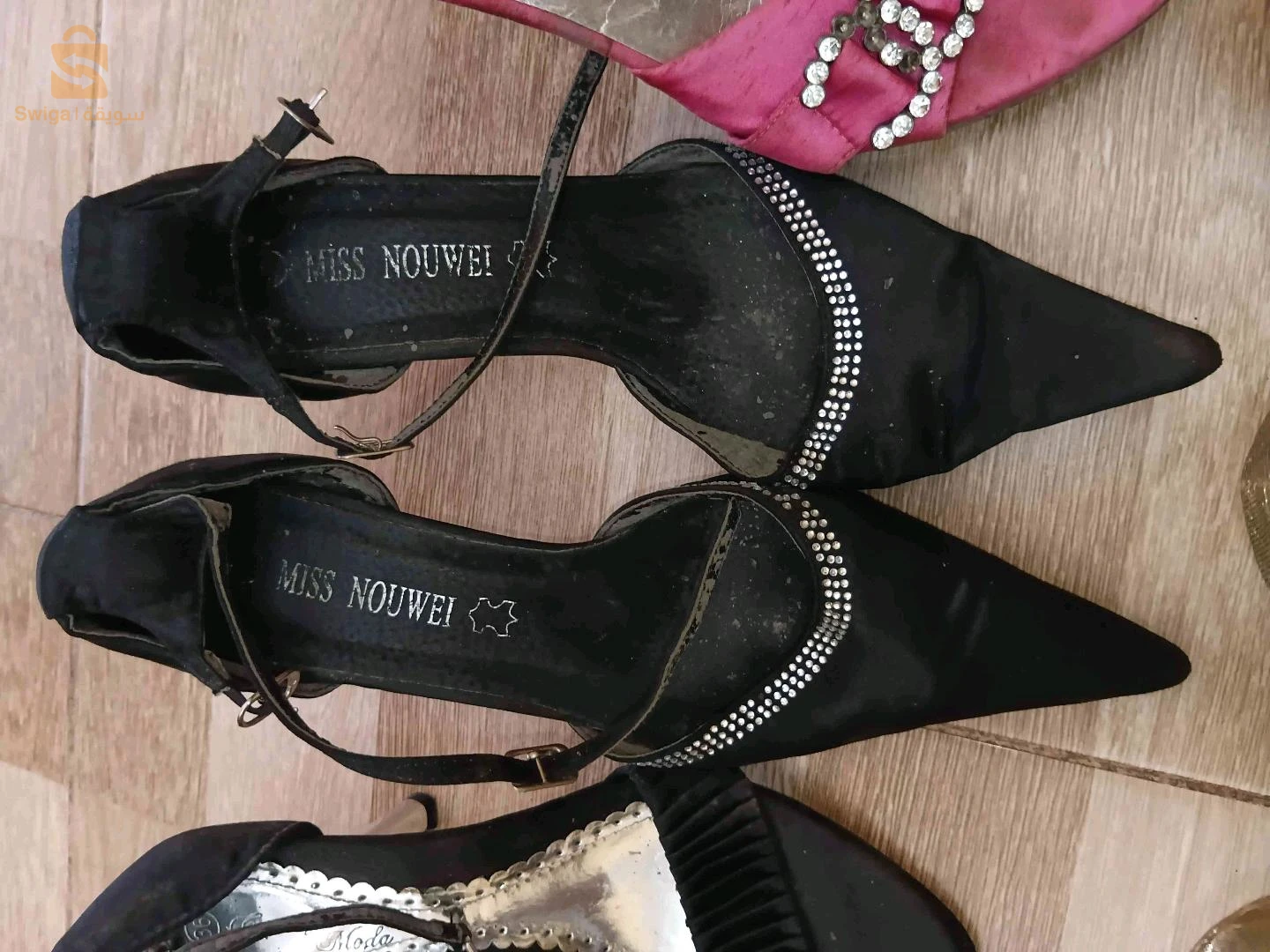 souliers et sandales femmes et filles. sortie et fêtes en bon état