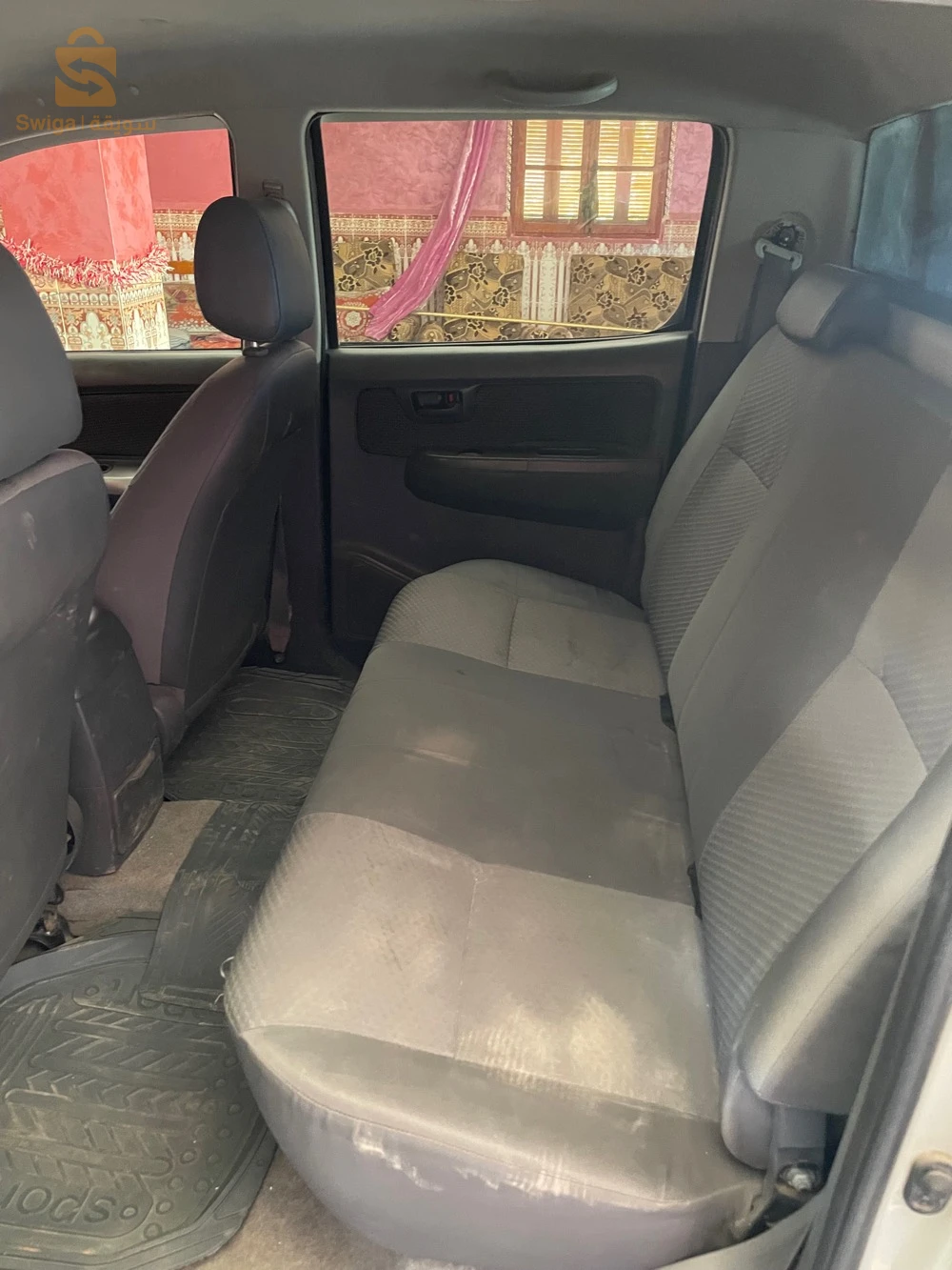 تويوتا Hilux 2015 البويرة