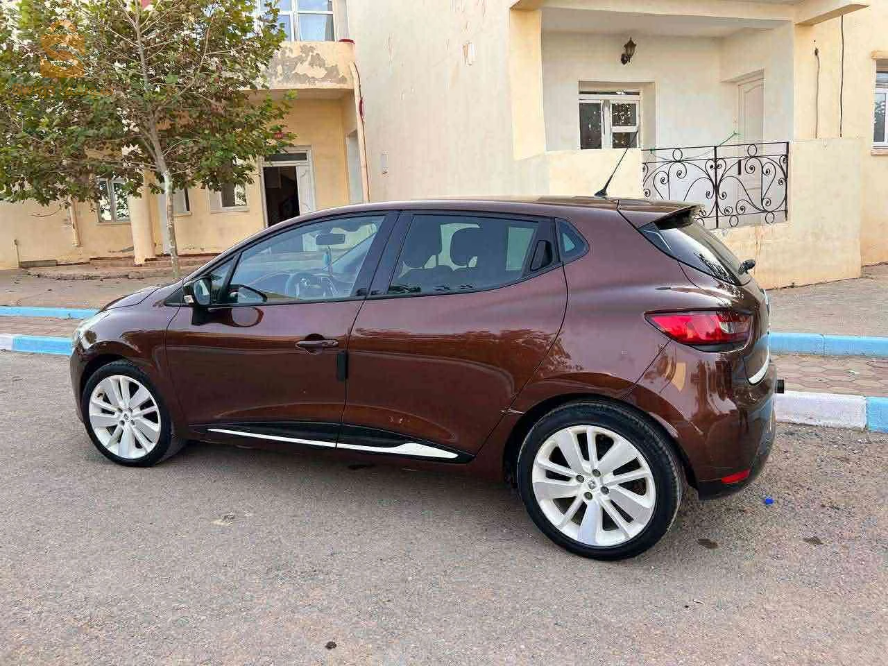رينو Clio 4 2015 تيبازة