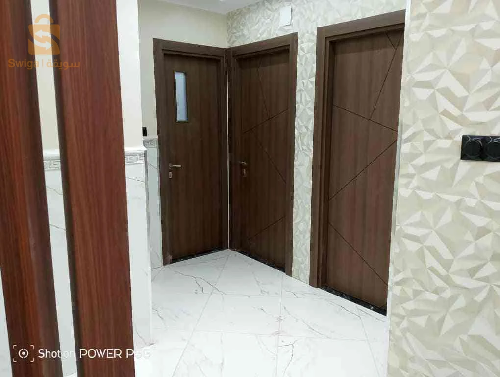 ابواب غرف ونوافذ
