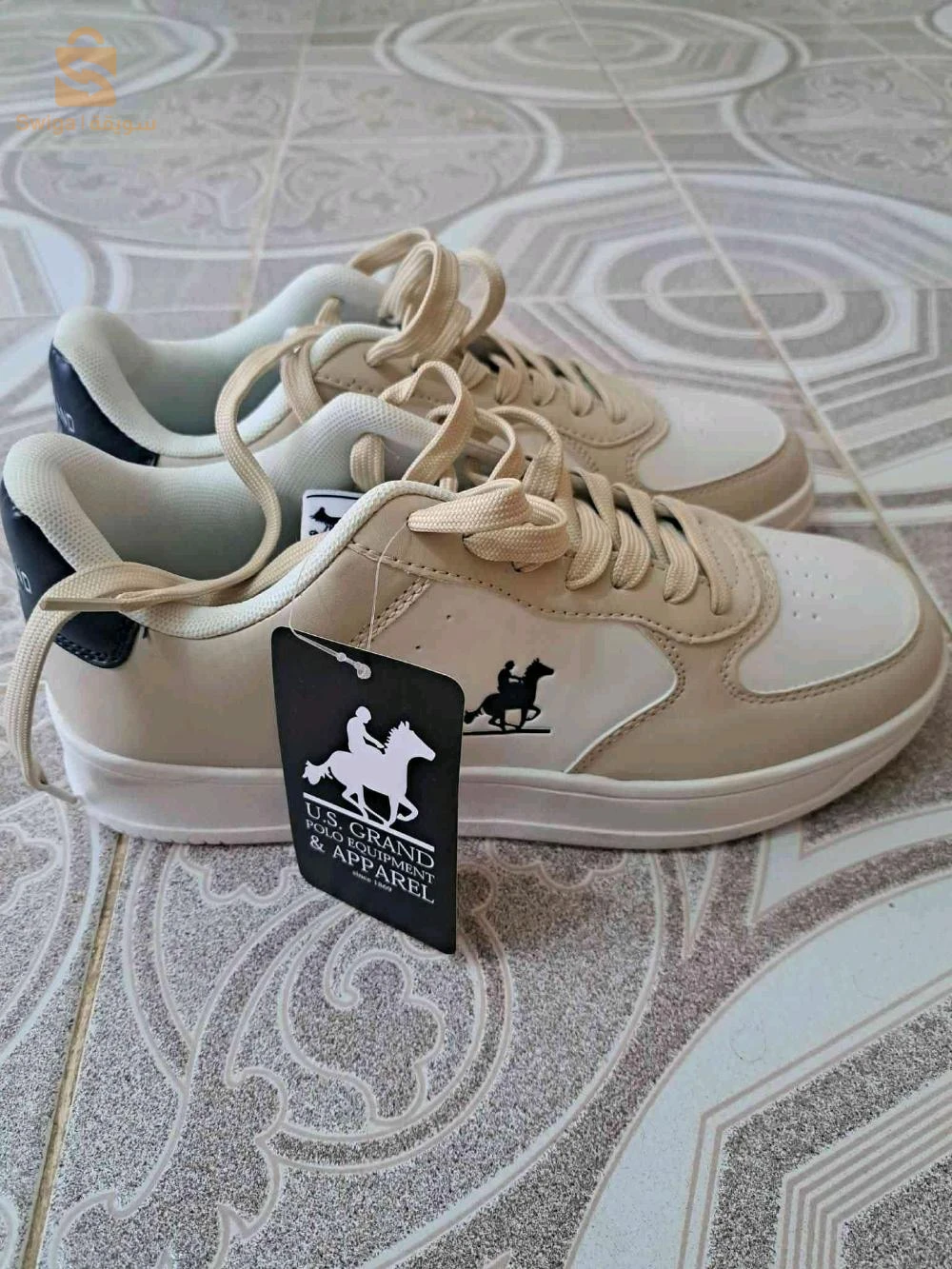 des chaussures Ralph Lauren