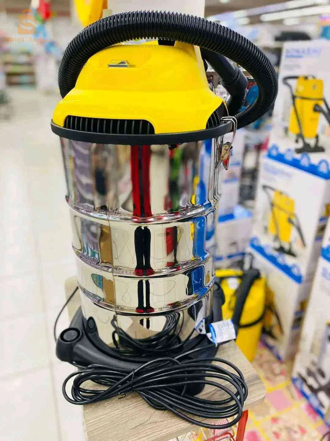 ASPIRATEUR SONASHI + SOUFFLEUR 30L 1600Watts
.