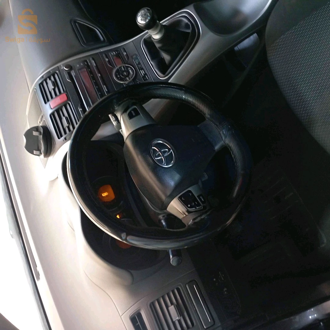 Toyota Yaris 2011 ALGER