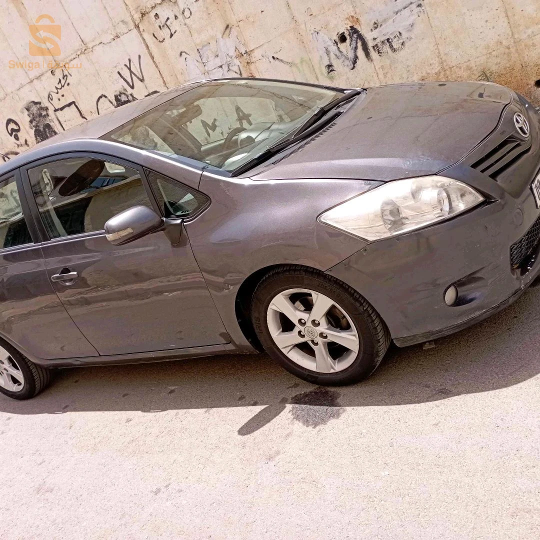تويوتا Auris 2011 الجزائر