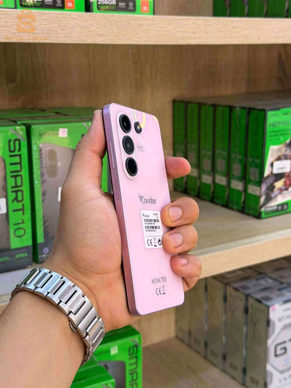هاتف كوندور Nova