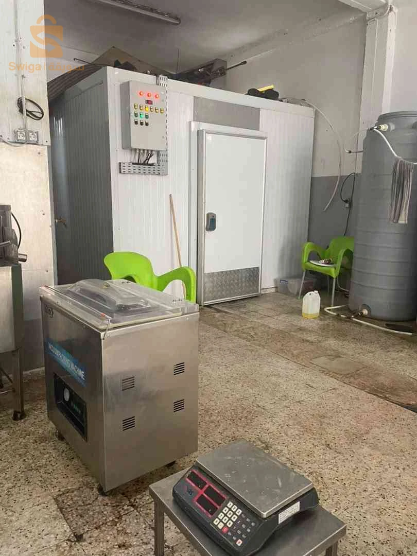 ورشة تقشير البطاطا كاملة