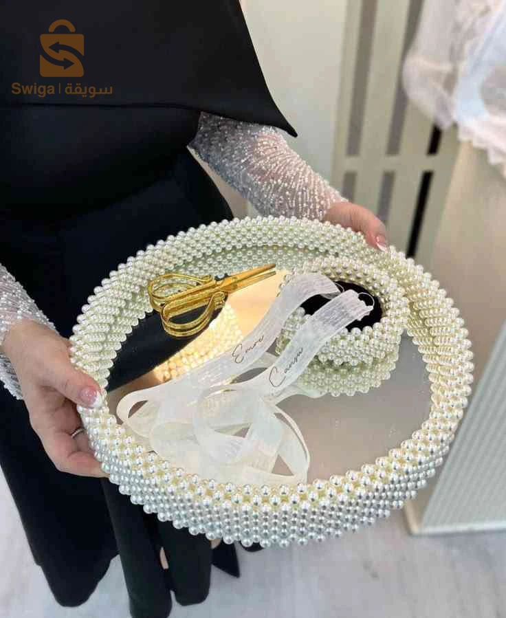صواني وحامل قاطو