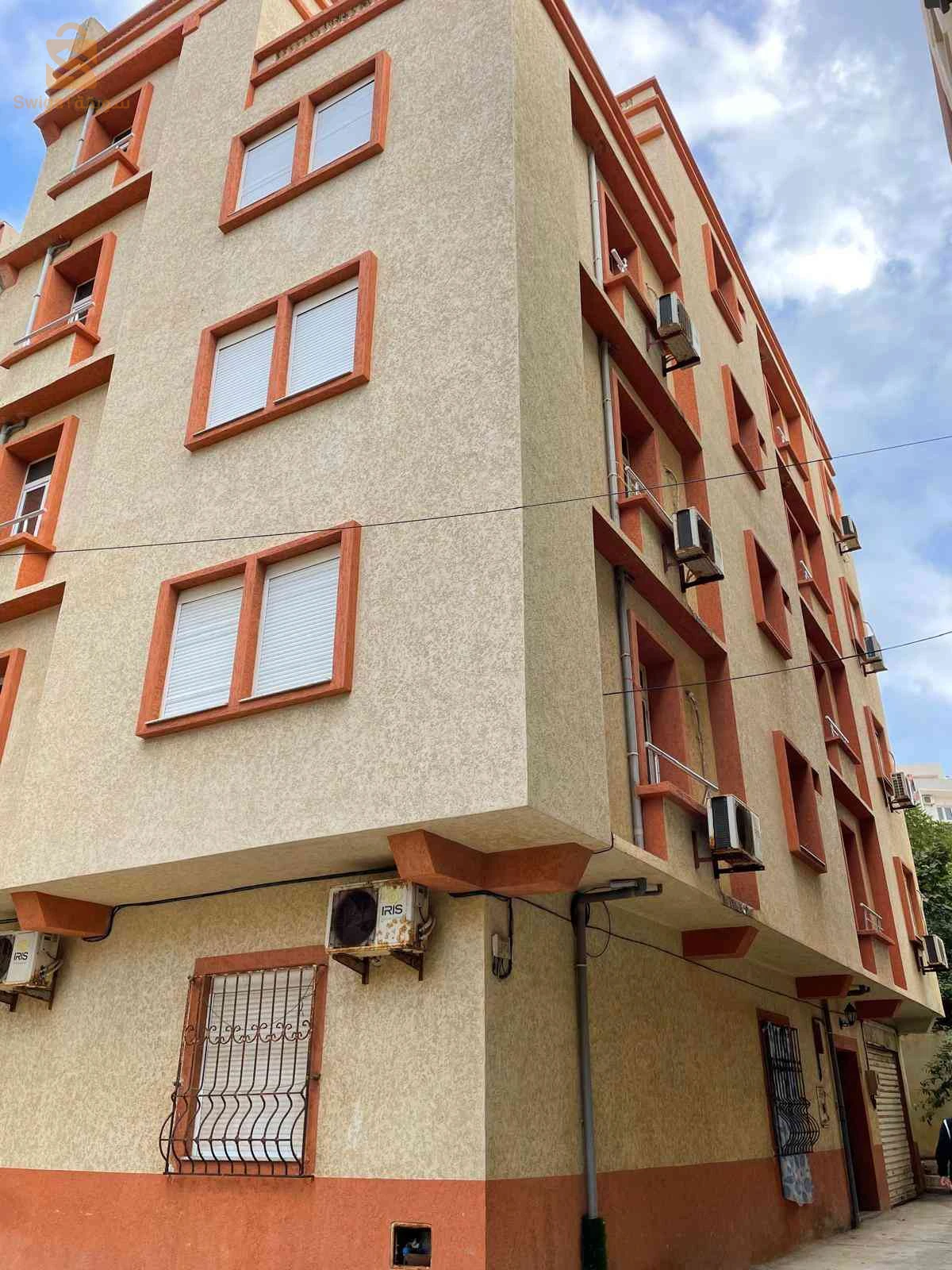 بيع عمارة على شاطئ البحر بولاية جيجل بلدية اولاد بوالنار