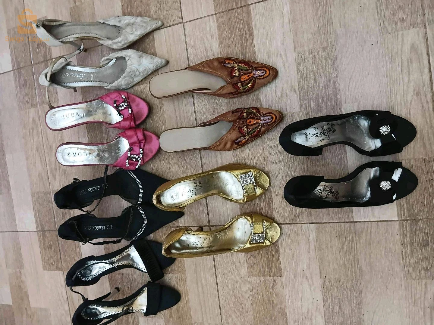 souliers et sandales femmes et filles. sortie et fêtes en bon état