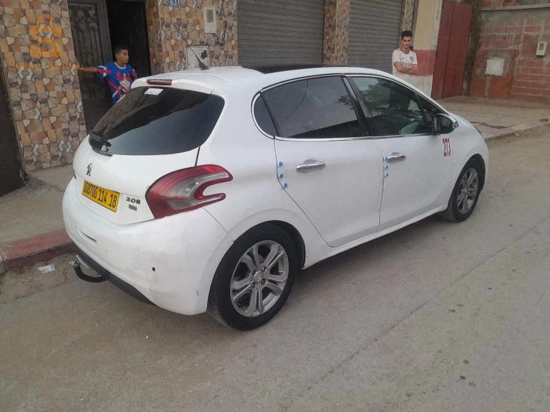 Peugeot 208 2014 JIJEL