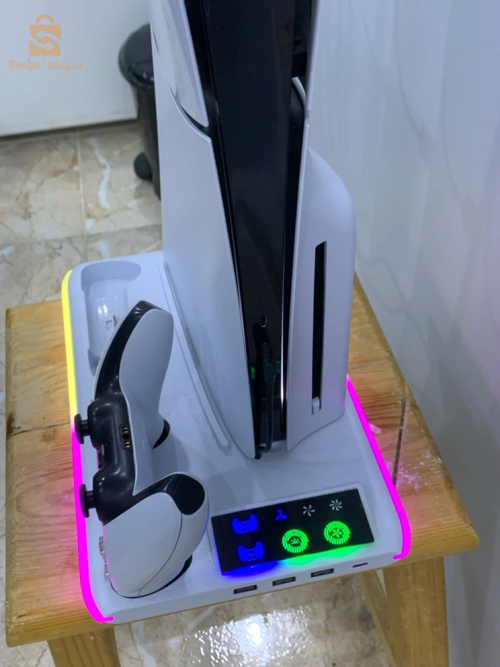 PS5 slim standar + compte PS plus extra + refroidisseur LED