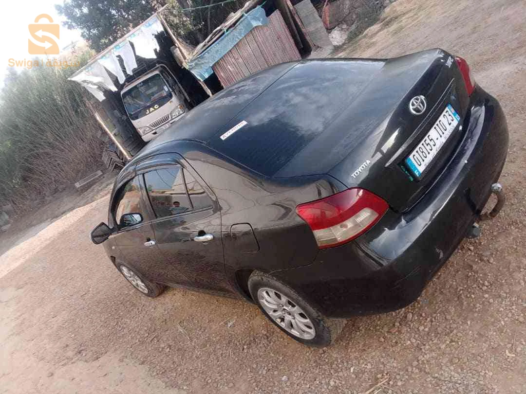 Toyota Yaris 2010 EL TARF