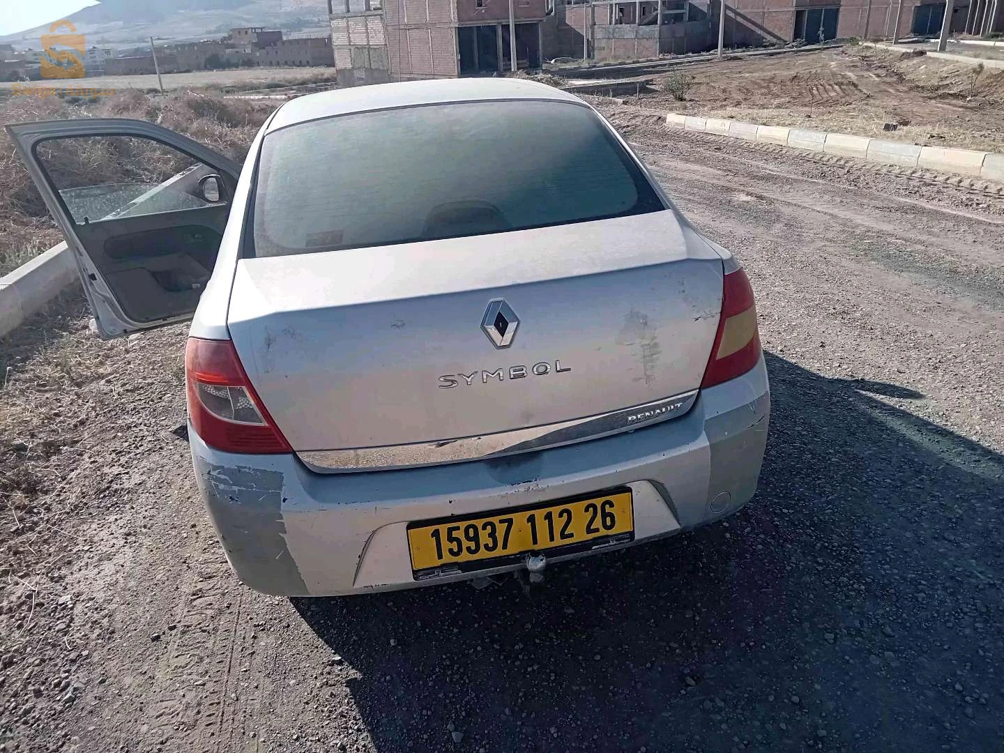رينو SYMBOL 2012 المدية