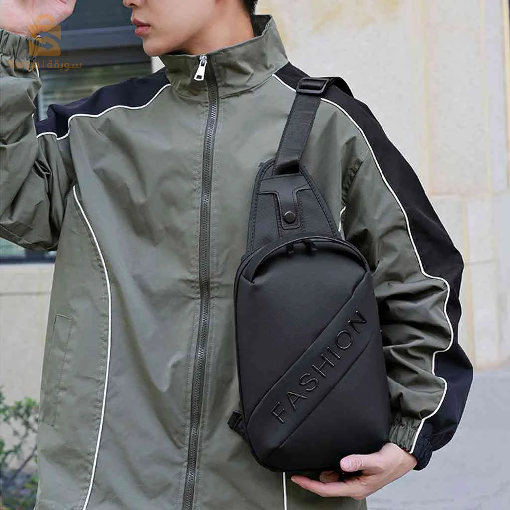 Fashion Black Sac de poitrine décontracté pour hommes avec bandoulière LX068 - Noir