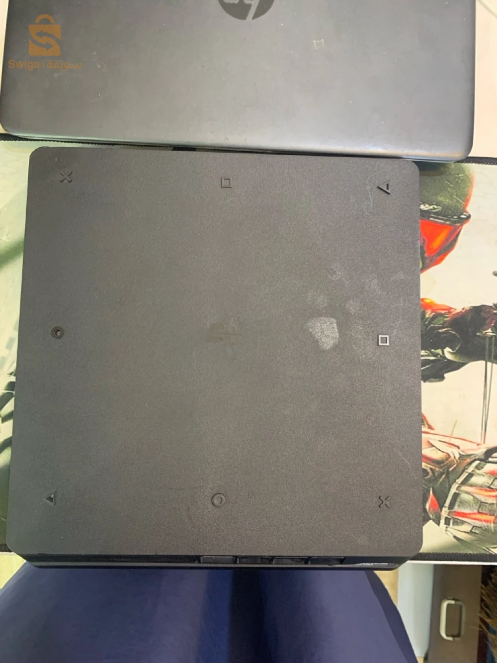 ps4 slim flachi avec 2 manette original 
eternal 10/10
stockage 500
hen 12.00